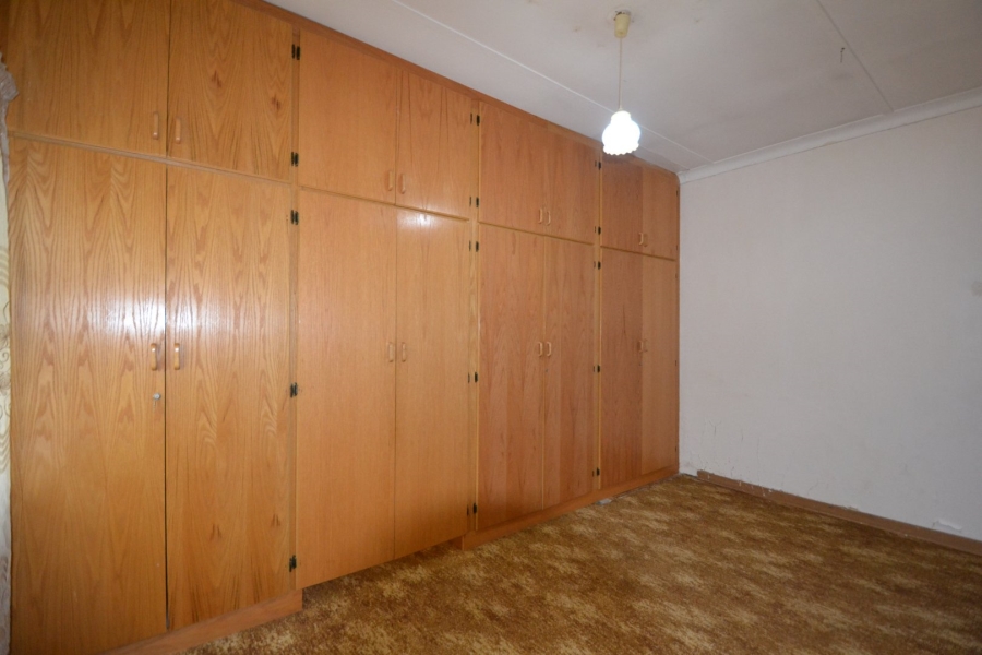 5 Bedroom Property for Sale in Hennenman Free State